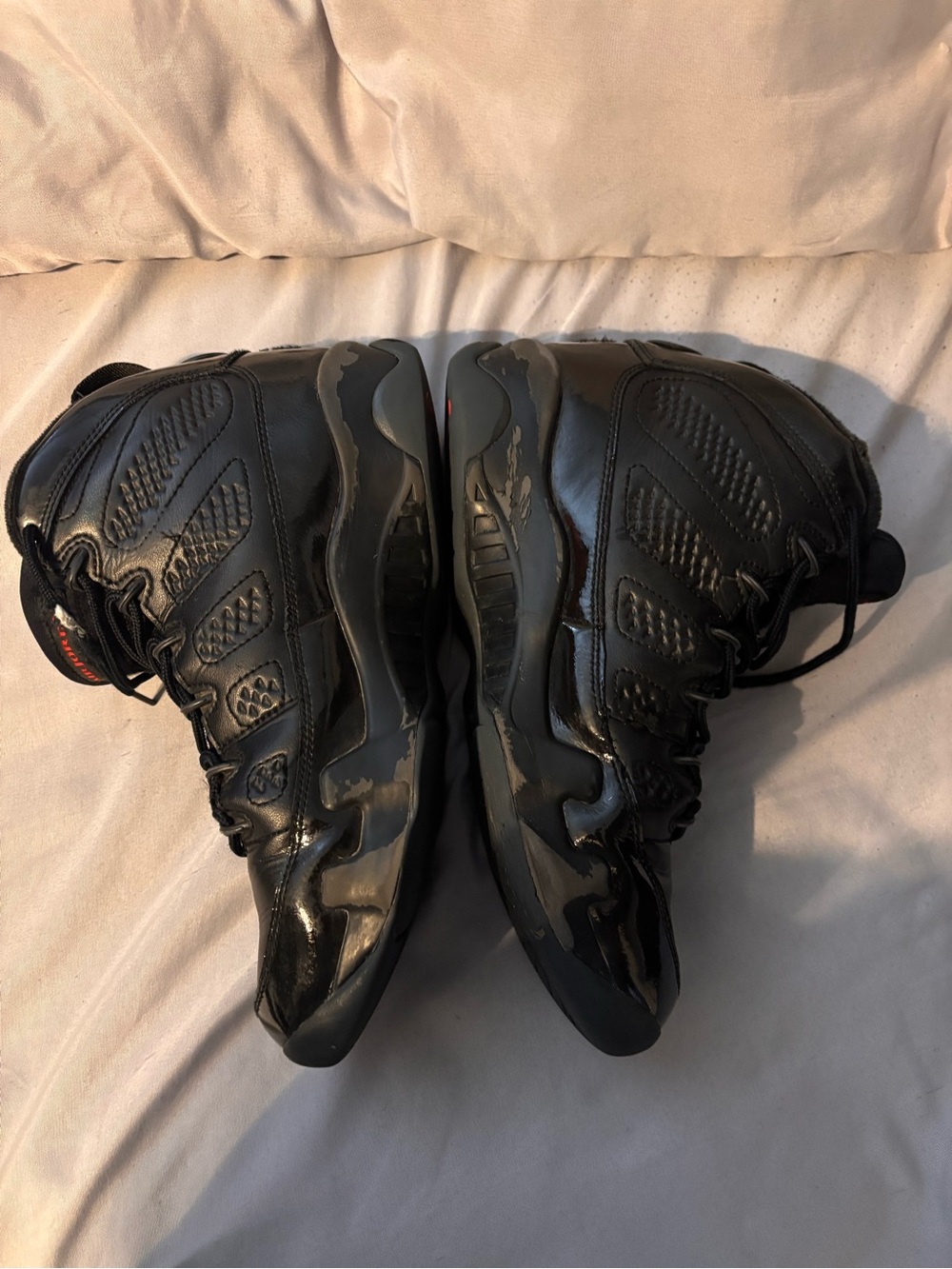 Jordan Black Retro High-Top Sneakers with Red Jumpman - Picture 12 of 13